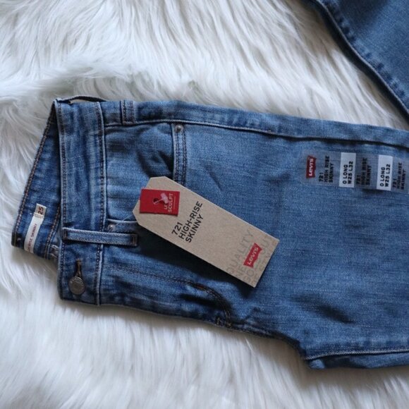 NEW Levi's 721 High Rise Skinny Jeans Medium Wash Size 25 - Picture 4 of 9